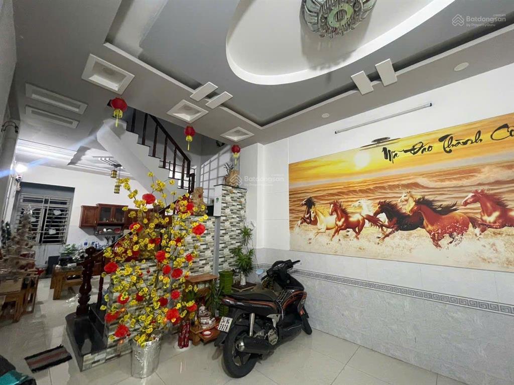 Hàng hiếm tại chiến lược, 8,2 tỷ, 60m2, nr 4pn, 3wc, pháp lý đầy đủ