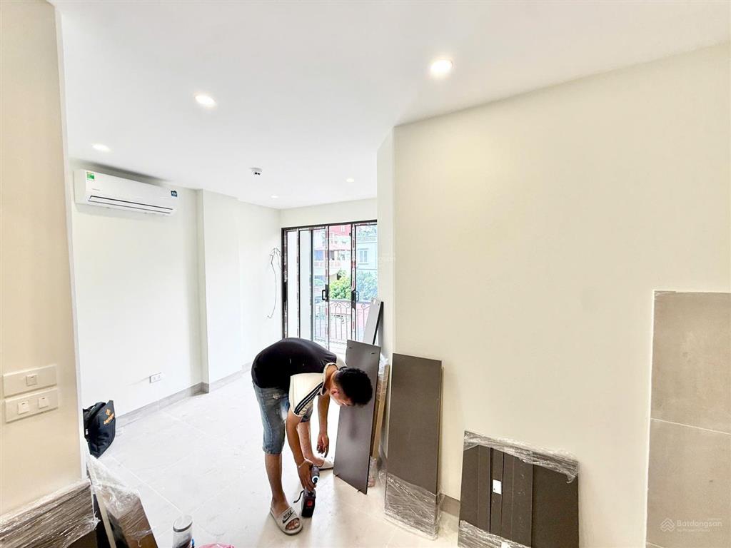 Cho thuê chung cư mini 1pn, 40m2, giá siêu hời 7,5 triệu tại 445/46 lạc long quân, tây hồ