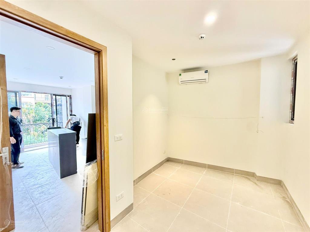 Cho thuê chung cư mini 1pn, 40m2, giá siêu hời 7,5 triệu tại 445/46 lạc long quân, tây hồ