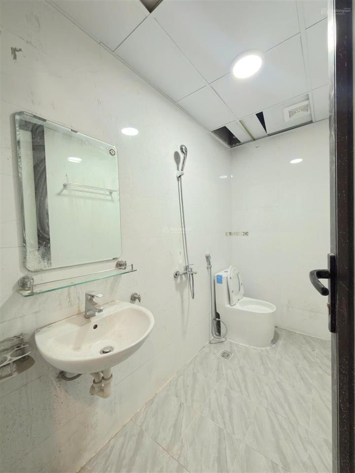 Cho thuê cc mini 1pn, 25m2, 4,8 triệu, tại lạc long quân, phường xuân la, quận tây hồ