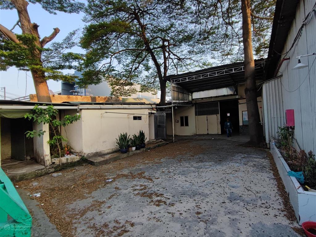 Bán nhà xưởng ở hóc môn dt 1.192 m2
