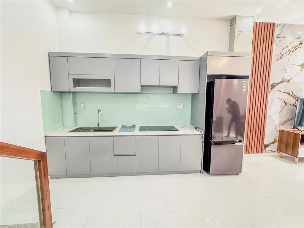 Bán nhà đẹp mặt tiền đường khu bàu cát, 3 tầng, 37m2, 3pn, 3wc, chỉ 5,6 tỷ ngay trường chinh