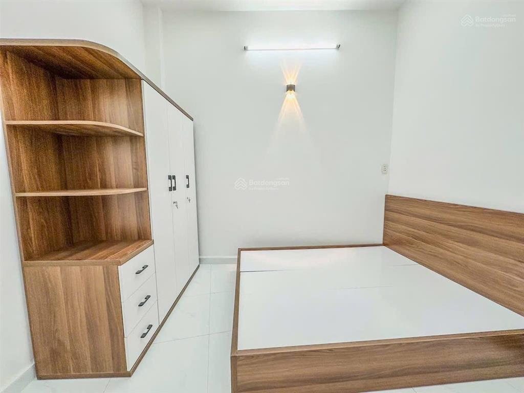 Bán nhà đẹp mặt tiền đường khu bàu cát, 3 tầng, 37m2, 3pn, 3wc, chỉ 5,6 tỷ ngay trường chinh