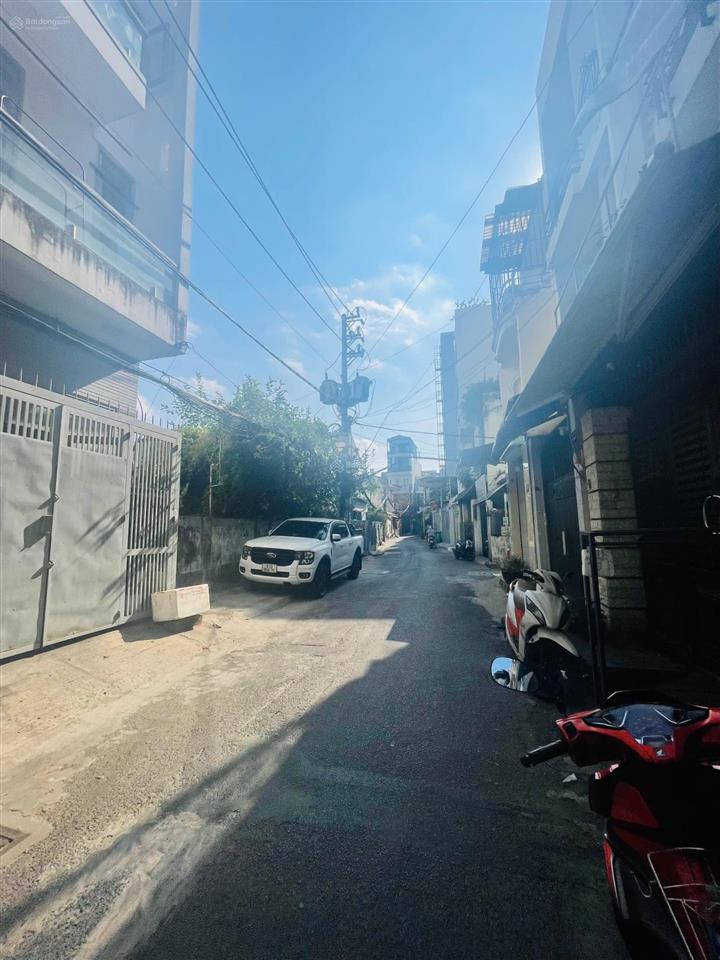 14,6 tỷ! 110m2, hẻm xe hơi 8m, trường chinh, ngay chợ bà hoà,3 tầng, 4,6 x 26m, thích hợp chdv