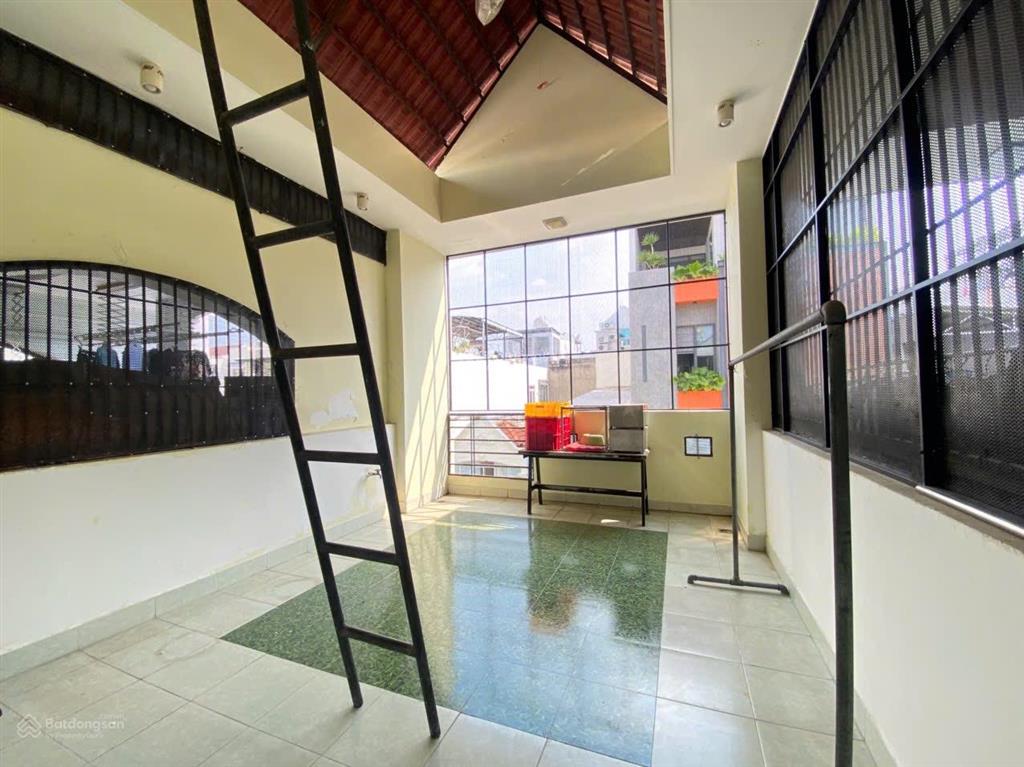 Cho thuê gấp khu vip k300  ngay nguyễn minh hoàng  4 lầu  4x25m  nhà mới  tiện làm văn phòng