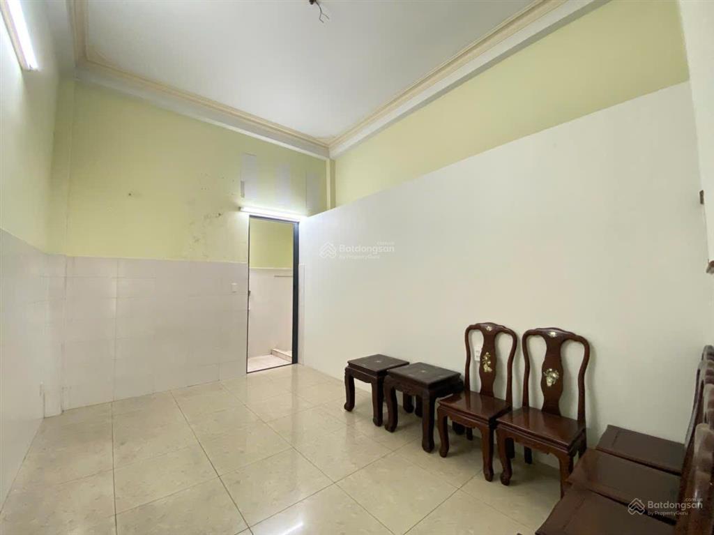 Cho thuê gấp khu vip k300  ngay nguyễn minh hoàng  4 lầu  4x25m  nhà mới  tiện làm văn phòng