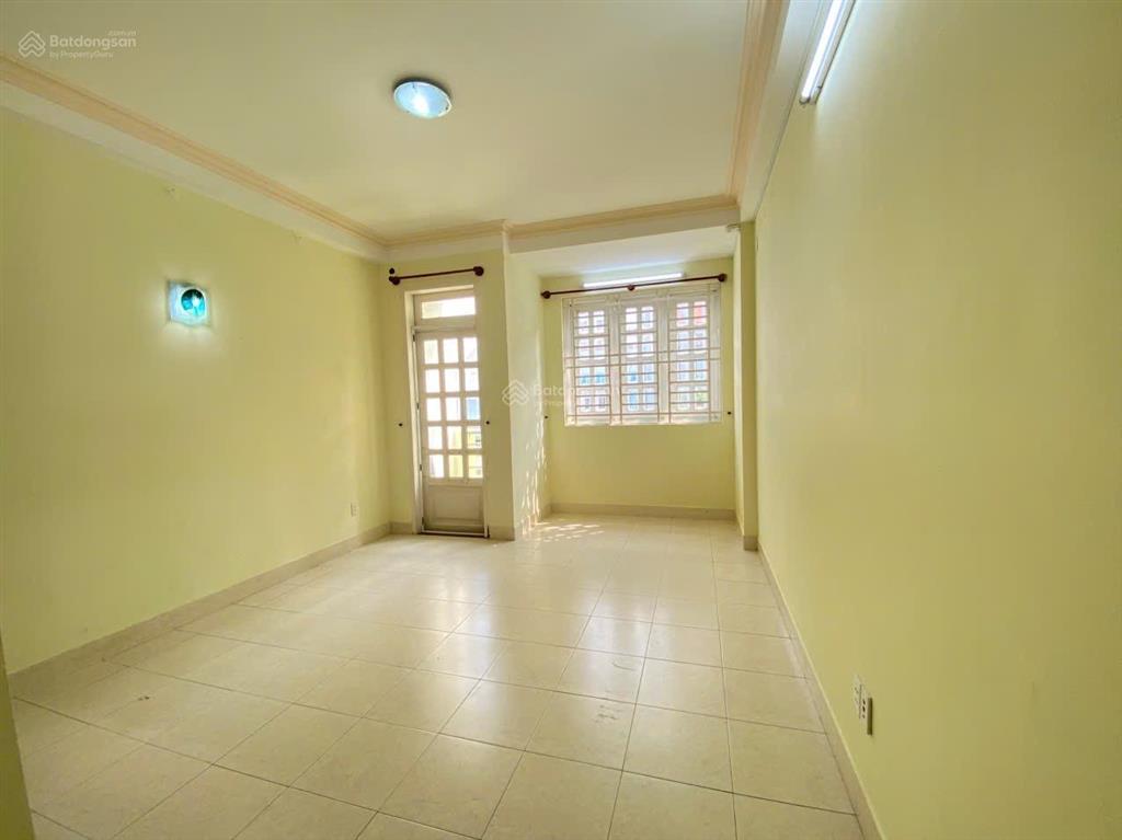 Cho thuê gấp khu vip k300  ngay nguyễn minh hoàng  4 lầu  4x25m  nhà mới  tiện làm văn phòng