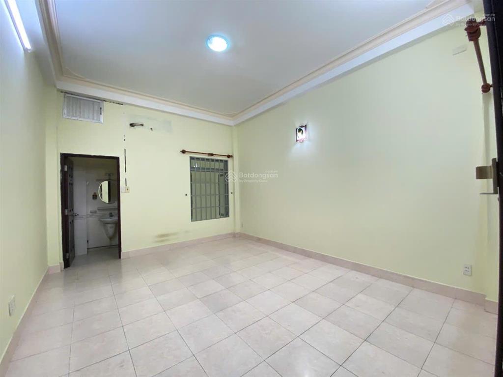 Cho thuê gấp khu vip k300  ngay nguyễn minh hoàng  4 lầu  4x25m  nhà mới  tiện làm văn phòng