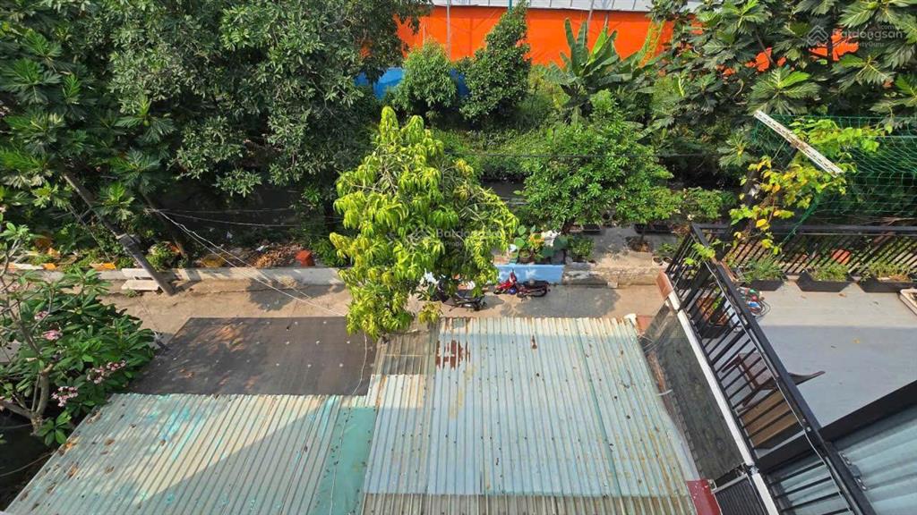 Nhà đẹp phạm văn đồng linh đông kế vành đai 2  70m2  5.xtỷ