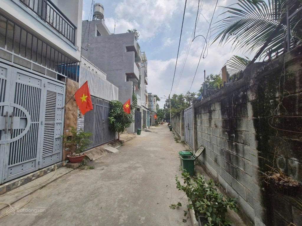 Nhà mới đường linh đông xe tải đỗ cửa, khu an ninh dân trí cao