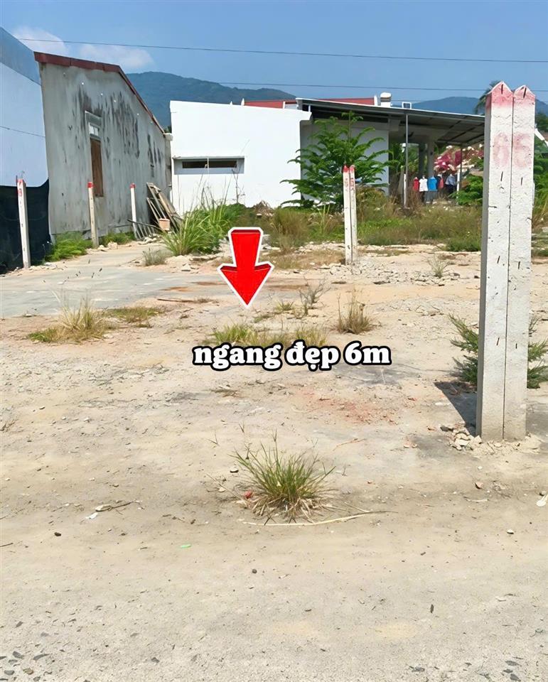 Bán nhanh lô đất đẹp ngay khu hành chính suối dầu giá chỉ 7xx triệu