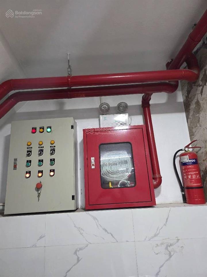 Cần bán tòa văn phòng mặt phố hoàng quốc việt cầu giấy, 8 tầng, 150m, 76 tỷ, giá chốt linh hoạt