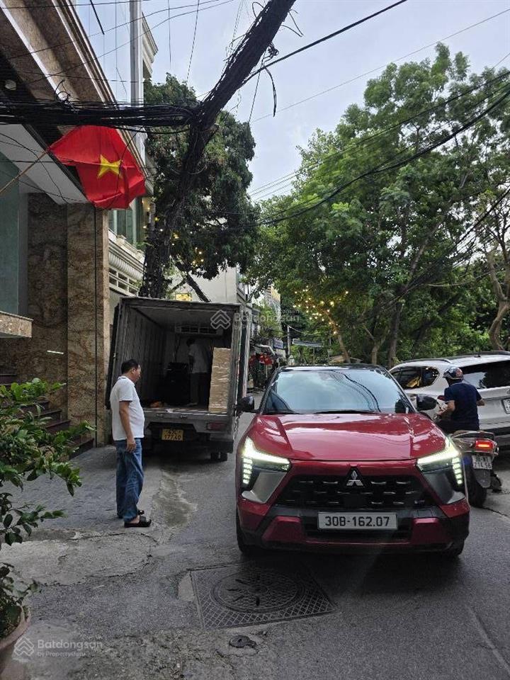 Cần bán tòa văn phòng mặt phố hoàng quốc việt cầu giấy, 8 tầng, 150m, 76 tỷ, giá chốt linh hoạt