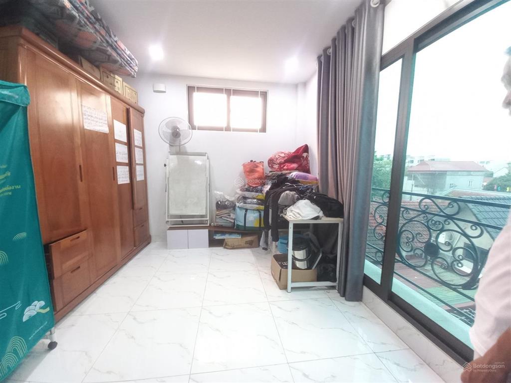Bán nhà nguyễn khánh toàn, cầu giấy, ngõ thông, kinh doanh, ô tô, dân xây, 40m, nhỉnh 12 tỷ, 5 tầng