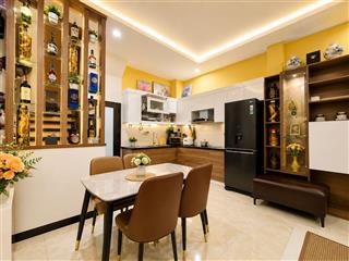 Chính chủ cần bán gấp nhà dân xây khu vực cầu giấy, 50m, 5 tầng, 12.7 tỷ, nhà còn mới, ngõ nông.