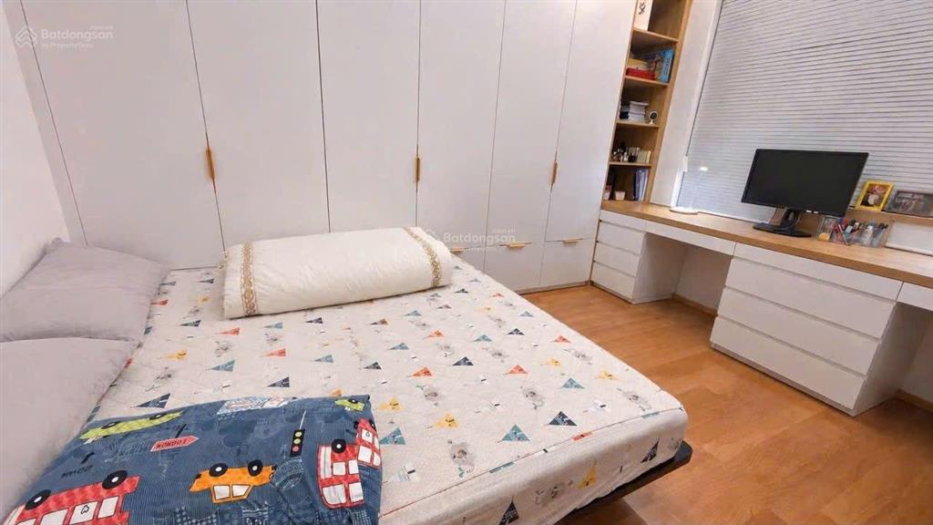 Chủ nhà, cần bán gấp lắm rồi, cơ hội cho người mua nhà cầu giấy xuân thủy, ô tô, lô góc