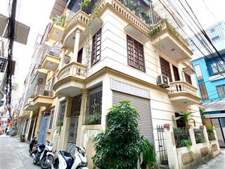 Lô góc 3 thoáng  quá hiếm  ô tô dừng đỗ ngày đêm  không qh  nhà kcbt cực kỳ chắc chắn