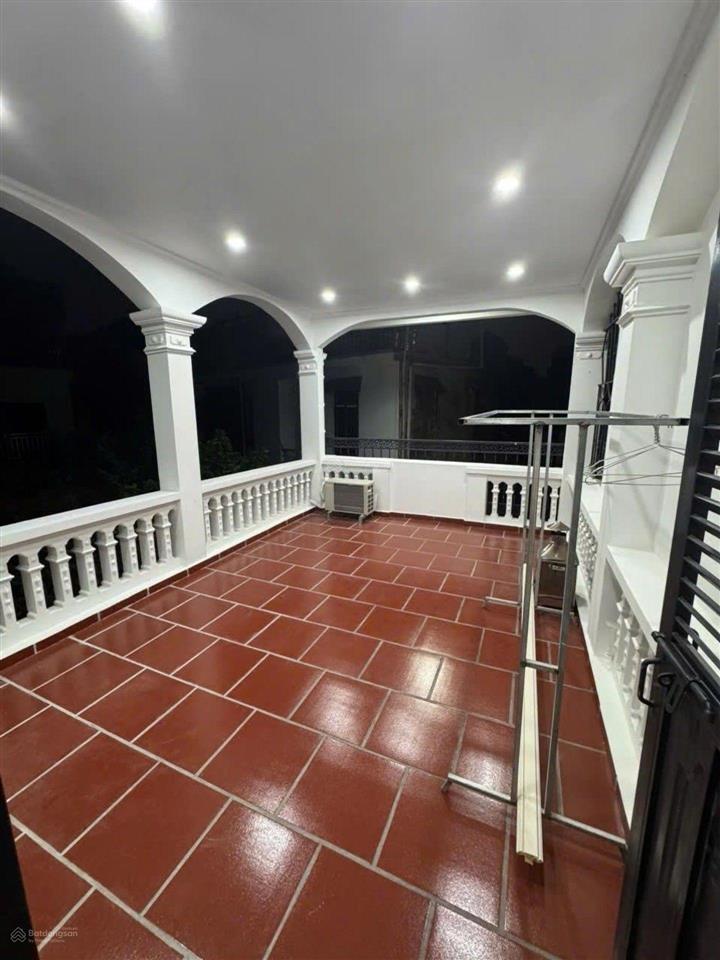 Bán nhà đẹp cầu giấy  ngõ thông  2 thoáng  gần ô tô  45m  5 tầng  13 tỷ (còn thương lượng)