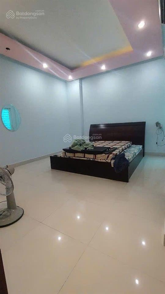 Thị trấn nhà bè  bán nhà 2 tầng sân vườn diện tích khủng 127m2  giá 5,75 tỷ (giá hạt dẻ)