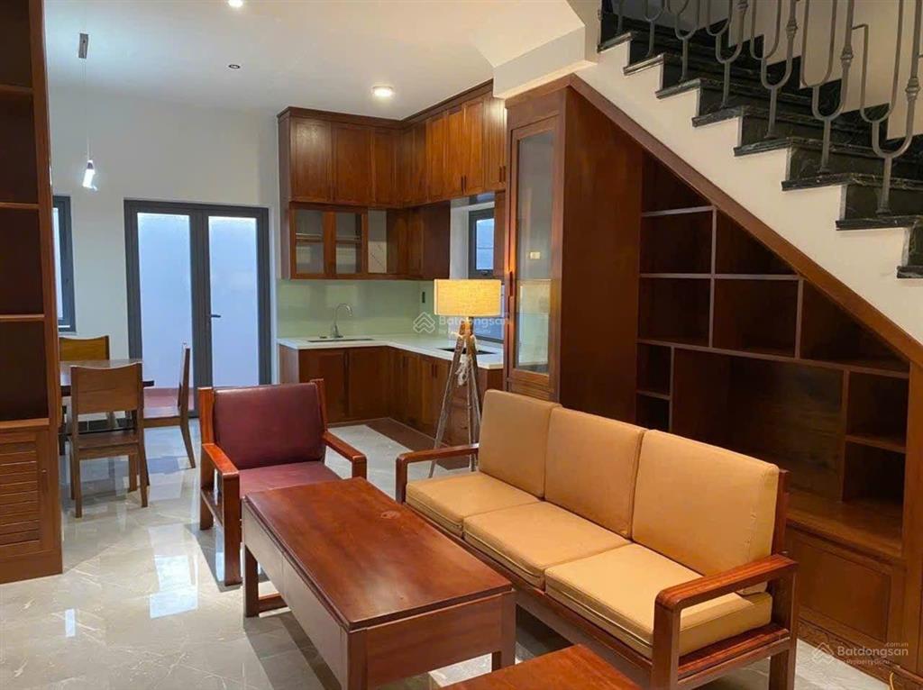 Hiệp phước  nhà bè, bán nhà 4 tầng mới đẹp lung linh 95m2, xe hơi đậu trong sân. giá 7,1 tỷ