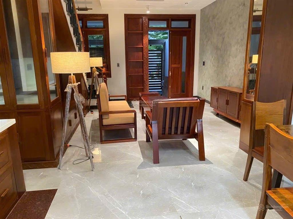 Hiệp phước  nhà bè, bán nhà 4 tầng mới đẹp lung linh 95m2, xe hơi đậu trong sân. giá 7,1 tỷ