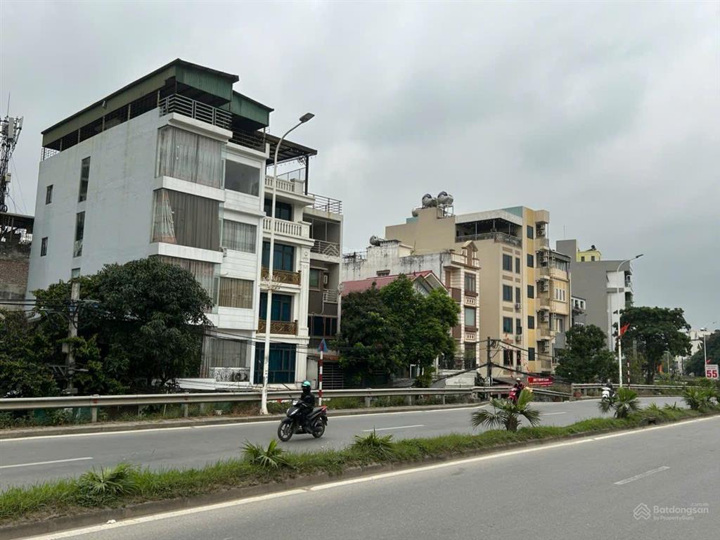 Bán gấp trong tuần nhà mặt phố an dương vương  tây hồ, dt 124m2, vị trí cực đẹp, giá nhỉnh 20 tỷ