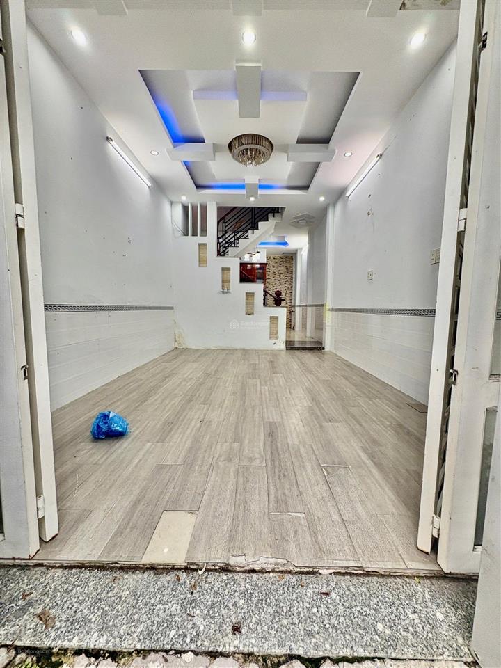 Cho thuê nhà đường số 4, hẻm xe hơi