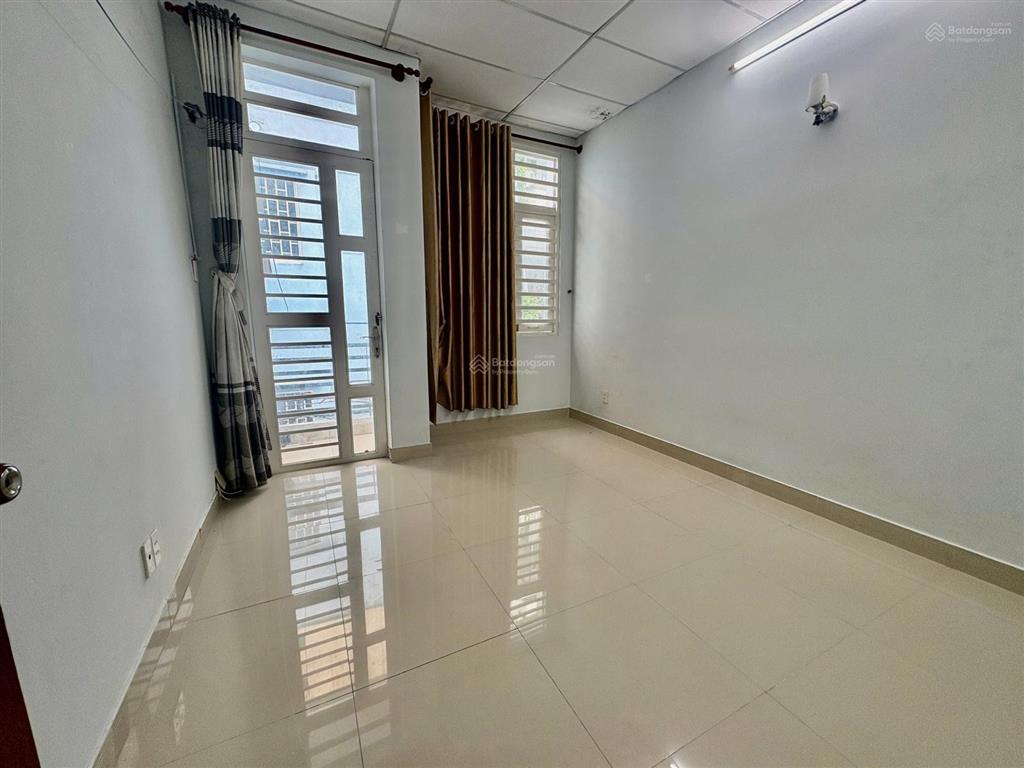 Cho thuê nhà đường số 4, hẻm xe hơi