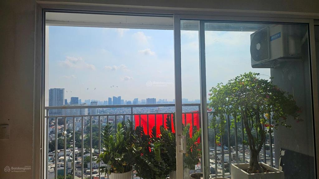 Bán căn hộ chung cư tại nguyễn ngọc phương, giá tốt, 90m2, 3pn, 2wc, view đẹp