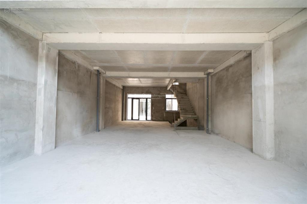 Bán nhà thô phố royal shophouse van phuc city sổ hồng, ql13 mở rộng 60m