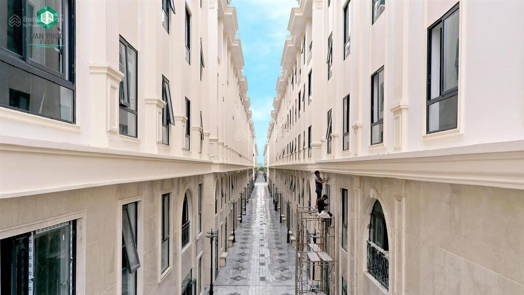 Góc 3 mặt tiền vạn phúc city đang có hđ thuê 206tr/tháng  thu nhập ổn định, đầu tư an toàn