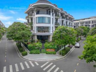 Góc 3 mặt tiền, sẵn dòng tiền thuê ổn định tại van phuc city trực diện công viên