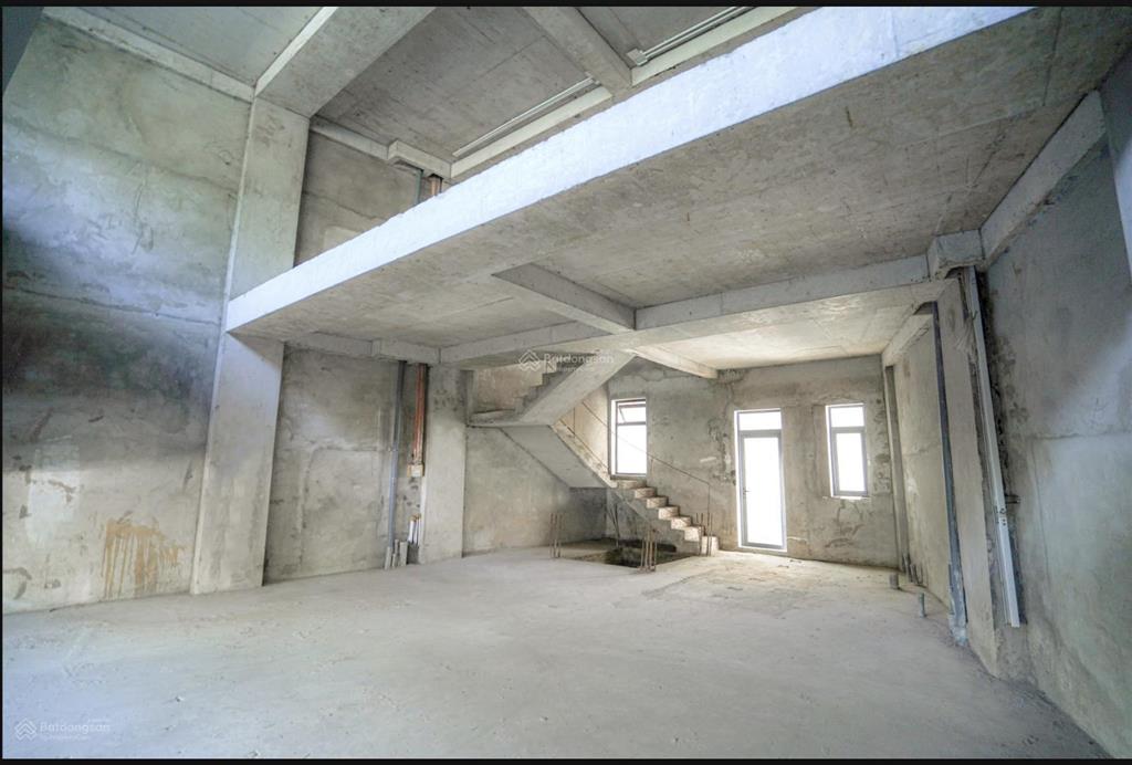 Bán shophouse vạn phúc city 198,6m2  trục 35m kinh doanh sầm uất, sổ hồng sẵn