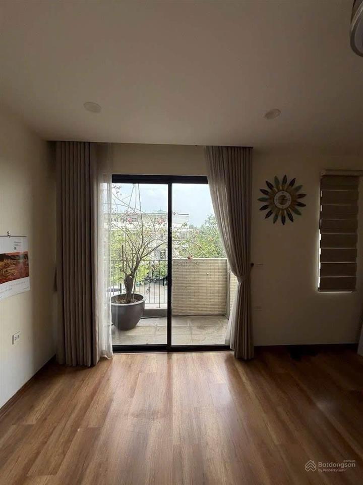 Cho thuê shophouse căn góc đập thông lk7 01,03 vinhomes thăng long giá tốt, 220m2, view đẹp