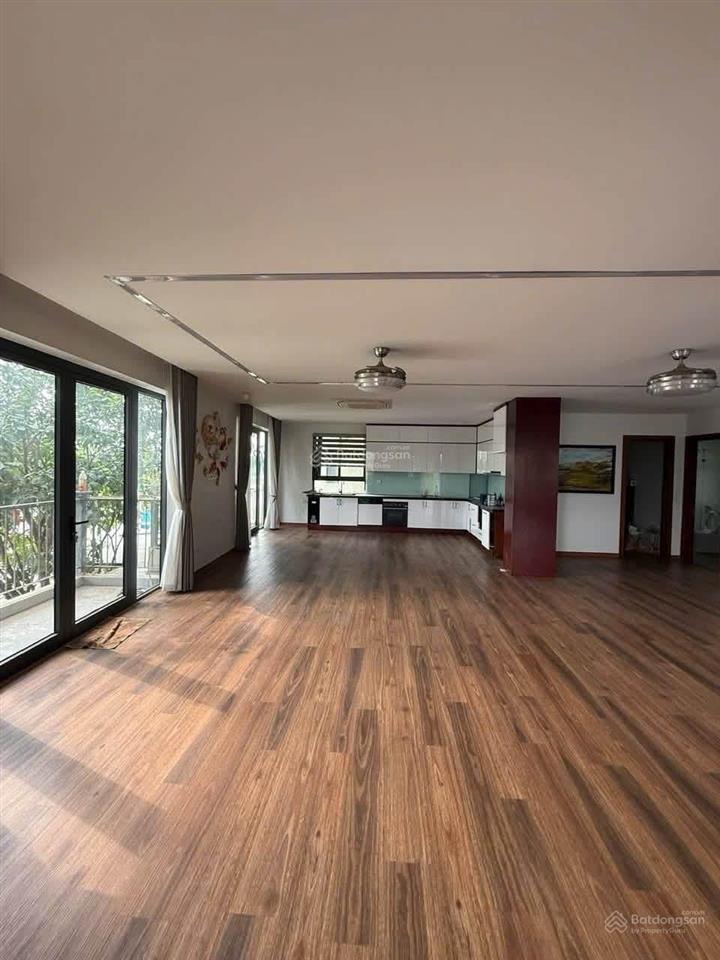 Cho thuê shophouse căn góc đập thông lk7 01,03 vinhomes thăng long giá tốt, 220m2, view đẹp