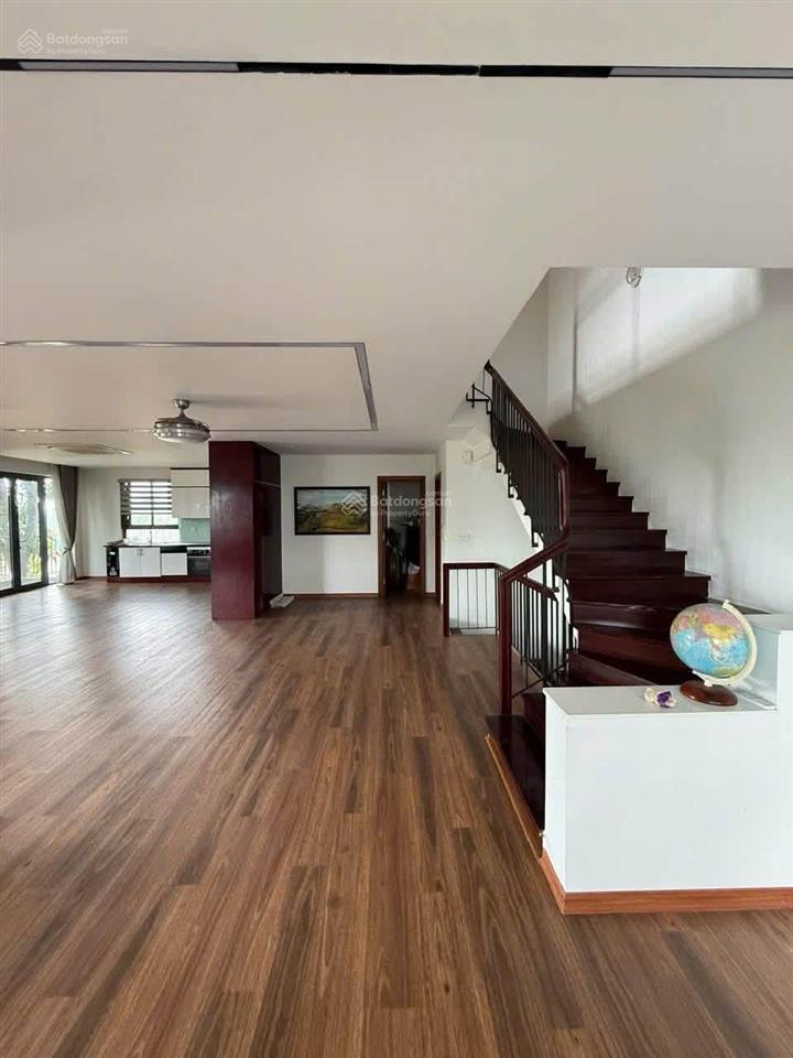 Cho thuê shophouse căn góc đập thông lk7 01,03 vinhomes thăng long giá tốt, 220m2, view đẹp
