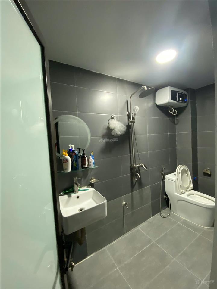 Không có căn thứ 2  hàng hiếm đống đa ngõ thông 37m2 5 tầng xây sửa mới giá 8,9 tỷ