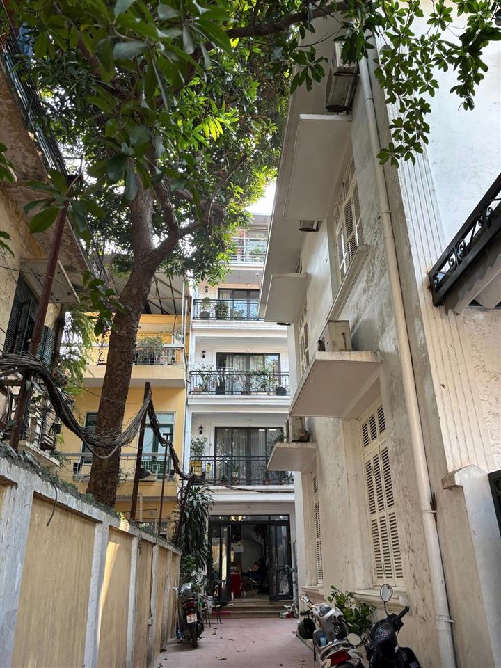 Cho thuê nhà phố trần quốc toản hoàn kiếm 50m2 5t thang máy văn phòng, kinh doanh, ở long lanh