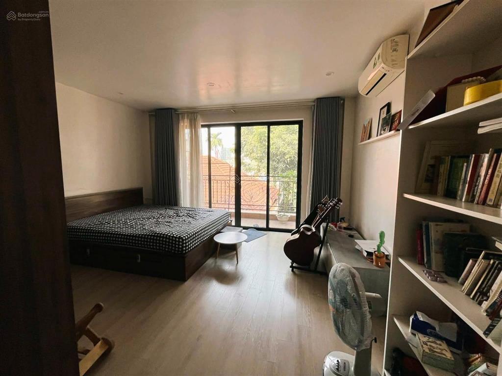Cho thuê nhà phố trần quốc toản hoàn kiếm 50m2 5t thang máy văn phòng, kinh doanh, ở long lanh