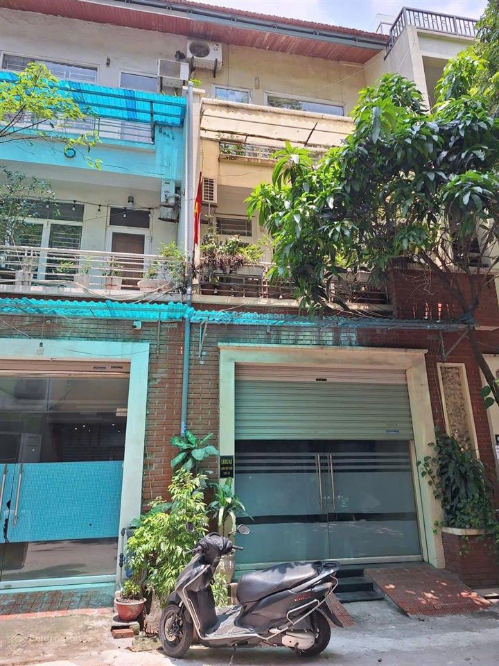Cho thuê căn nhà ngay làng việt kiều châu âu 80m2 4t kinh doanh, văn phòngspashowroom long lanh