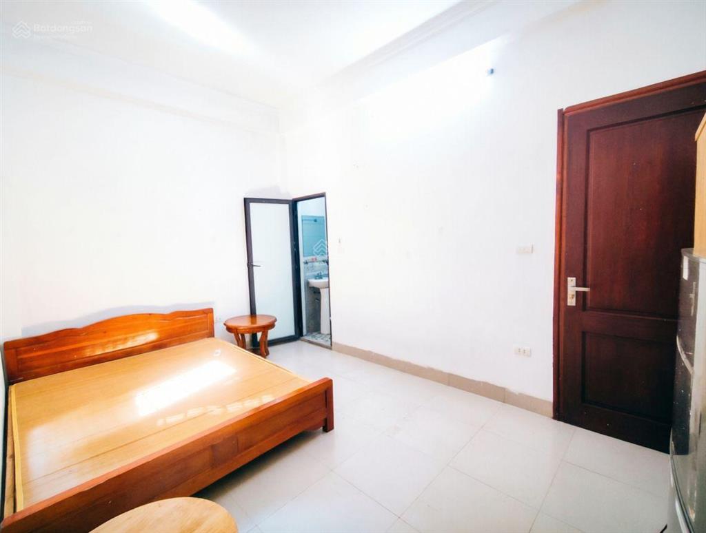 Cho thuê phòng mễ trì thượng 25m2, đủ đồ giá hấp dẫn