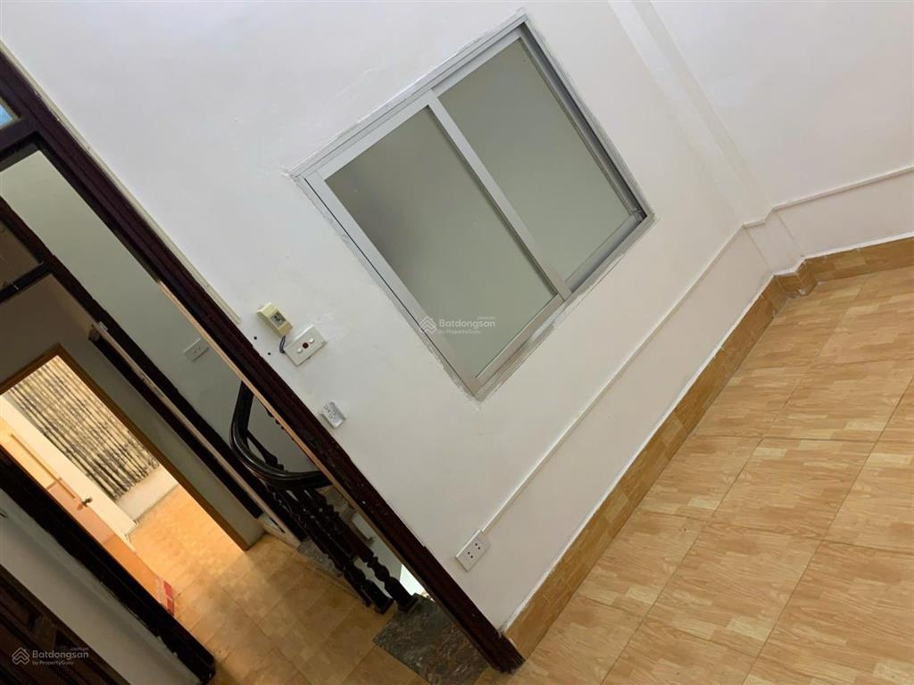 Cho thuê nhà 35m² x 4 tầng ngõ hào nam văn phòng công ty, kinh doanh online, lớp học trung tâm