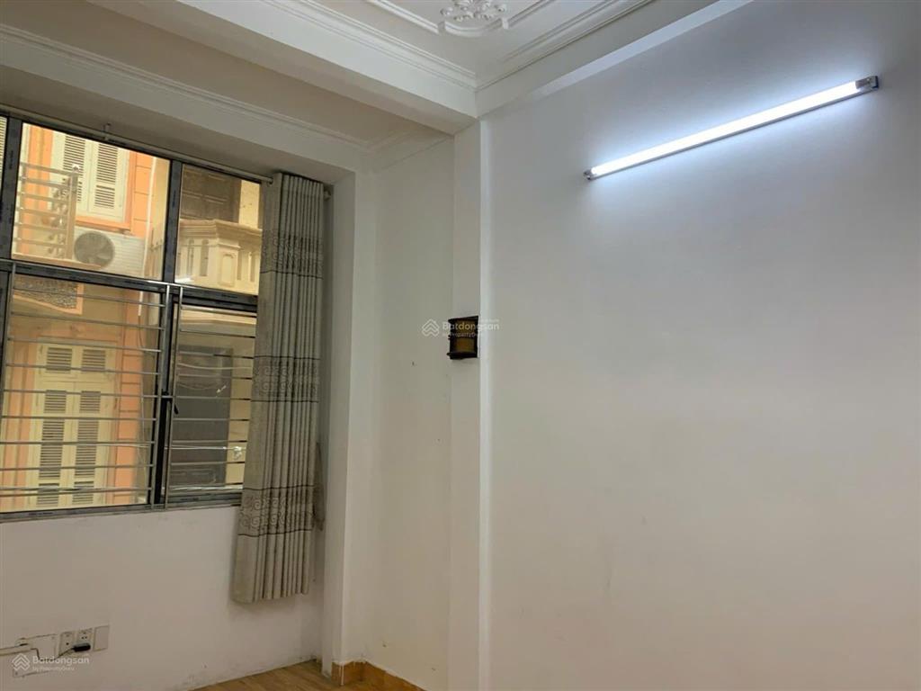 Cho thuê nhà 35m² x 4 tầng ngõ hào nam văn phòng công ty, kinh doanh online, lớp học trung tâm