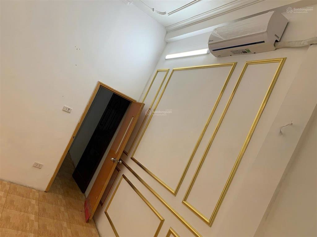Cho thuê nhà 35m² x 4 tầng ngõ hào nam văn phòng công ty, kinh doanh online, lớp học trung tâm