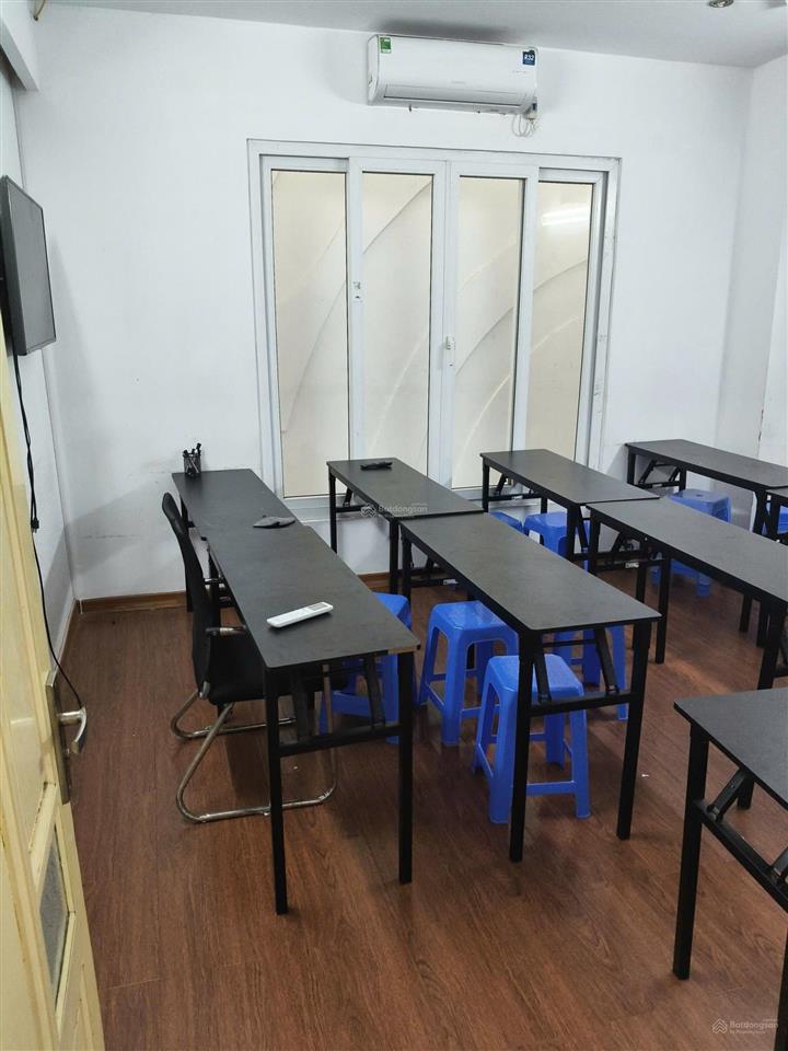 Cho thuê nhà 5 tầng ngõ 12 đào tấn  ba đình (68m) 5 tầng, văn phòng công ty, ở, spa, kinh doanh