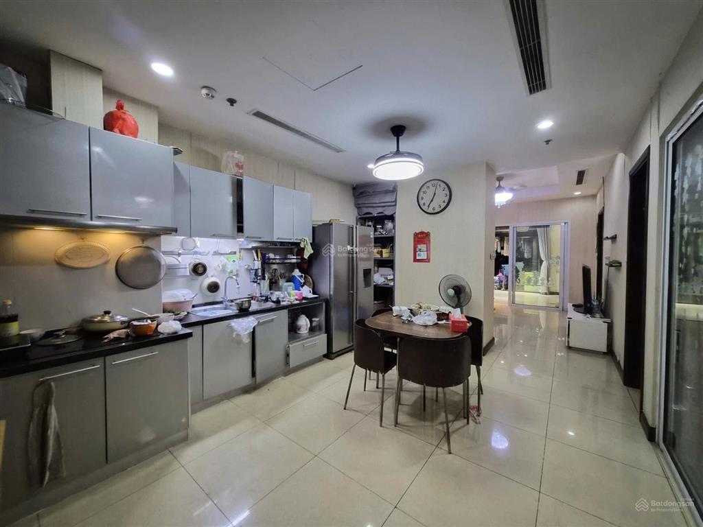 Cho thuê căn hộ royal city  96m (2pn+1 linh hoạt 3pn)  full nội thất  giá 20 triệu