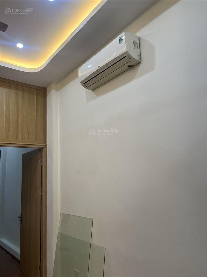 Cho thuê nhà phùng chí kiên, cầu giấy. diện tích 42m ở, gia đình, văn phòng, kinh doanh, văn phòng.