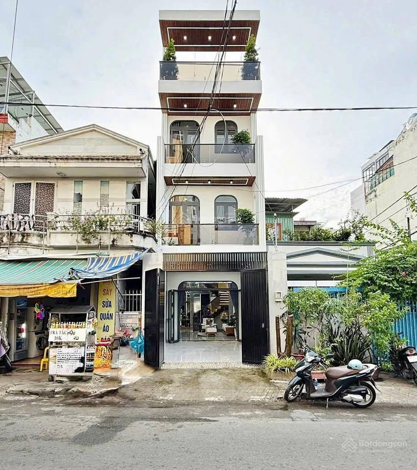 Bán nhà 2 lầu chợ đầu mối bình điền 6x20, cho thuê 25 triệu/tháng