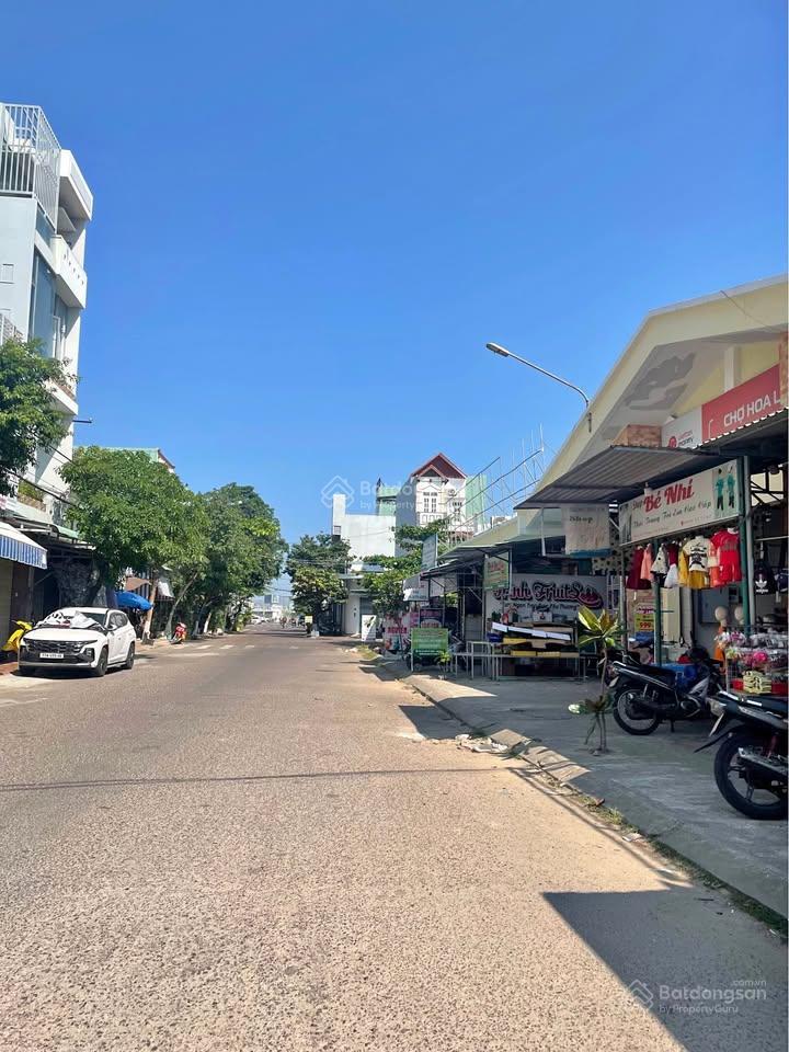 Nhà 2 lầu ngay, gần chợ bờ ngựa trường thpt nguyễn cửu phú, 6x20 giá 810 triệu