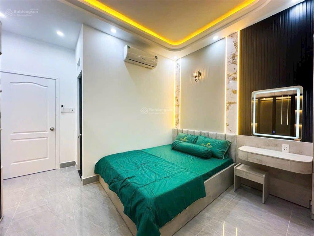 Nhà 2 lầu ngay, gần chợ bờ ngựa trường thpt nguyễn cửu phú, 6x20 giá 810 triệu